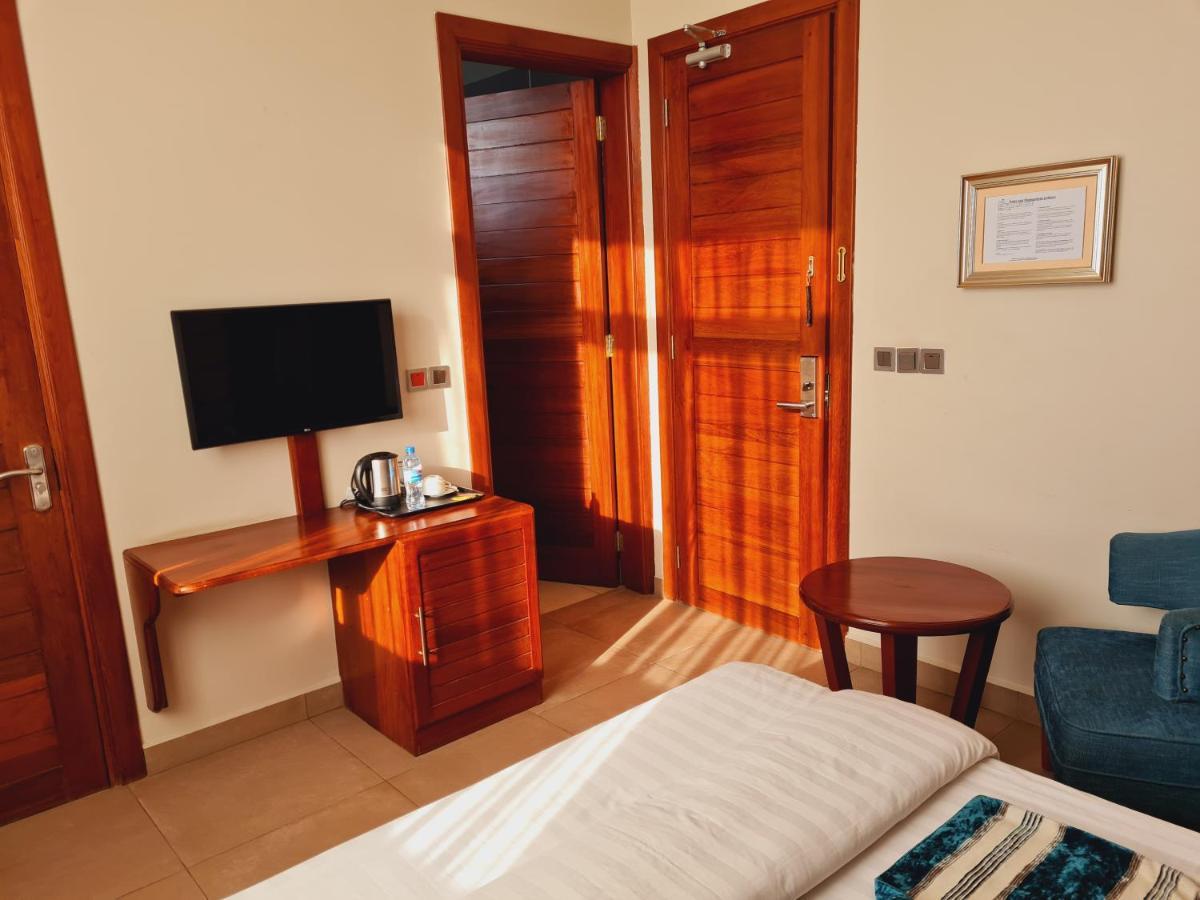 Meridian Ca Hotel Dár Al-Szalám Kültér fotó
